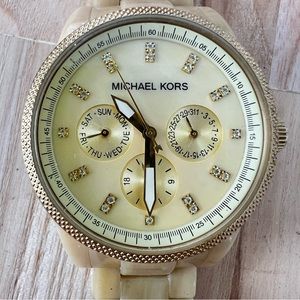Michael Kors ladies gold tone sporty fashion watch NEW BATTERY